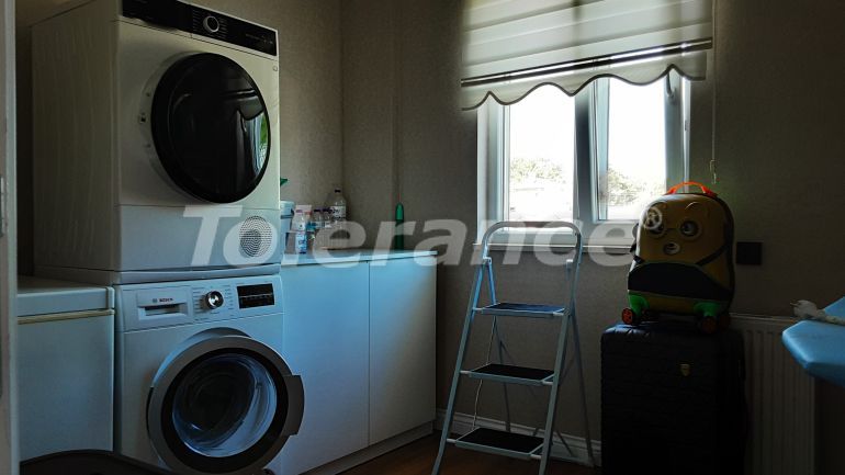 Вилла или дом в Дошемеалты, Анталия с бассейном: купить недвижимость в Турции - 126048