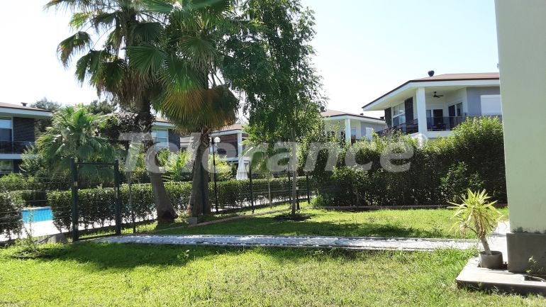 Вилла или дом в Дошемеалты, Анталия с бассейном: купить недвижимость в Турции - 126055