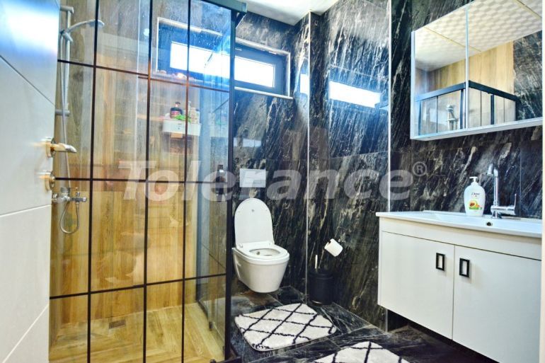 Вилла или дом в Дошемеалты, Анталия с бассейном: купить недвижимость в Турции - 131512