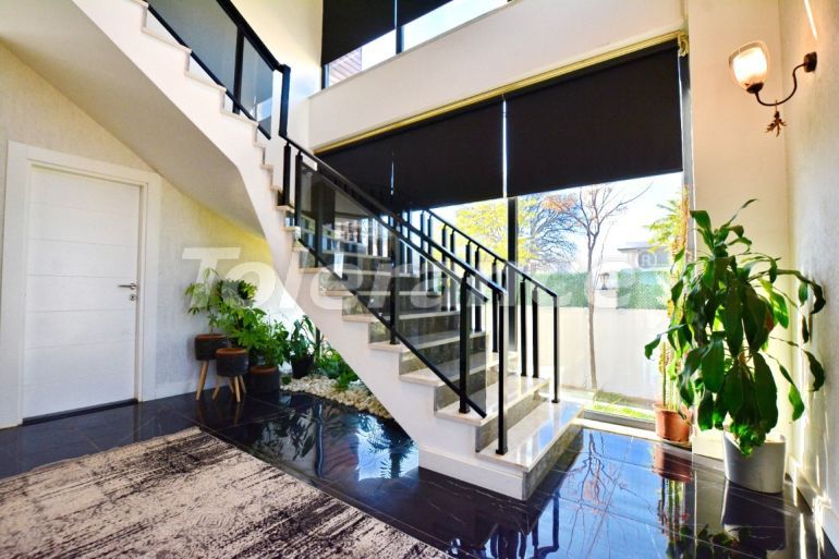 Вилла или дом в Дошемеалты, Анталия с бассейном: купить недвижимость в Турции - 131521