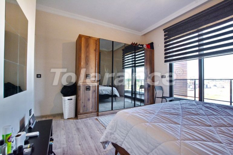 Вилла или дом в Дошемеалты, Анталия с бассейном: купить недвижимость в Турции - 131522