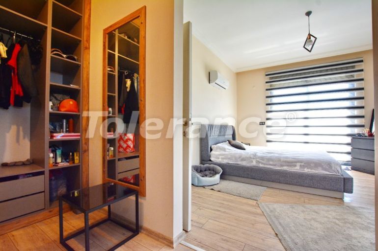 Вилла или дом в Дошемеалты, Анталия с бассейном: купить недвижимость в Турции - 131527