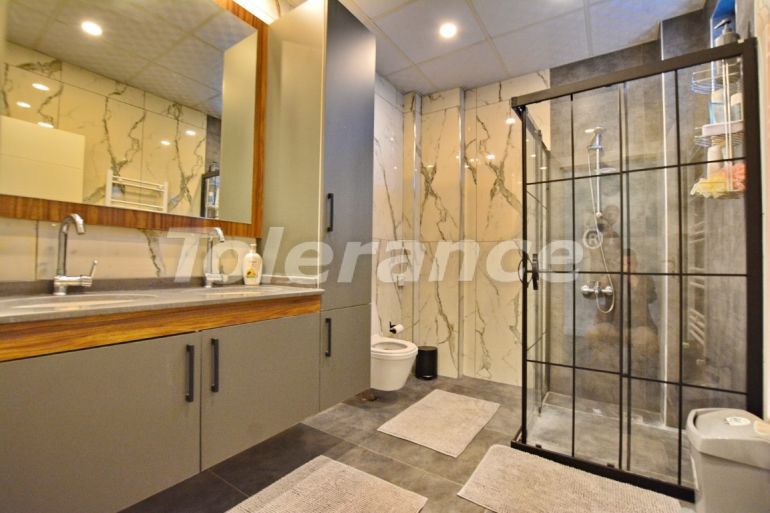 Вилла или дом в Дошемеалты, Анталия с бассейном: купить недвижимость в Турции - 131528