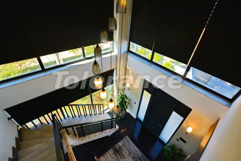 Вилла или дом в Дошемеалты, Анталия с бассейном: купить недвижимость в Турции - 131534