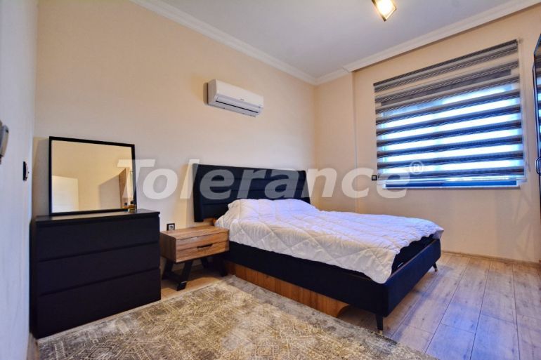 Вилла или дом в Дошемеалты, Анталия с бассейном: купить недвижимость в Турции - 131539