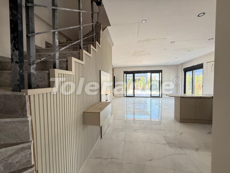 Вилла или дом от застройщика в Дошемеалты, Анталия с бассейном: купить недвижимость в Турции - 134562