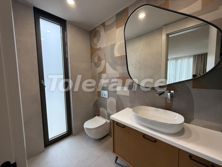 Вилла или дом в Дошемеалты, Анталия с бассейном: купить недвижимость в Турции - 135796