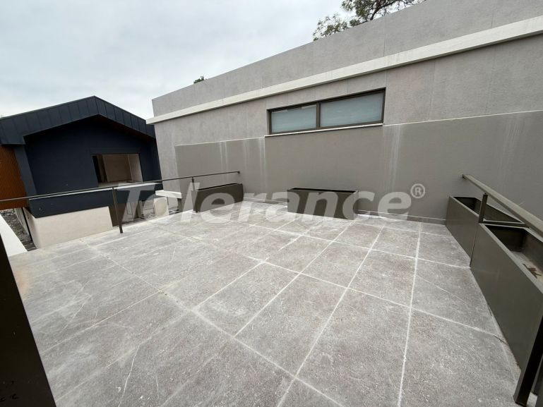 Вилла или дом в Дошемеалты, Анталия с бассейном: купить недвижимость в Турции - 135804