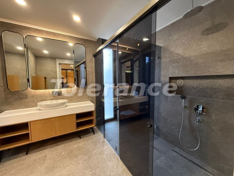 Вилла или дом в Дошемеалты, Анталия с бассейном: купить недвижимость в Турции - 135805