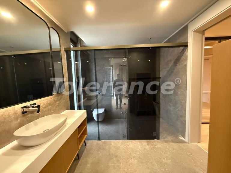 Вилла или дом в Дошемеалты, Анталия с бассейном: купить недвижимость в Турции - 135810