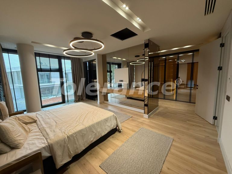 Вилла или дом в Дошемеалты, Анталия с бассейном: купить недвижимость в Турции - 135811