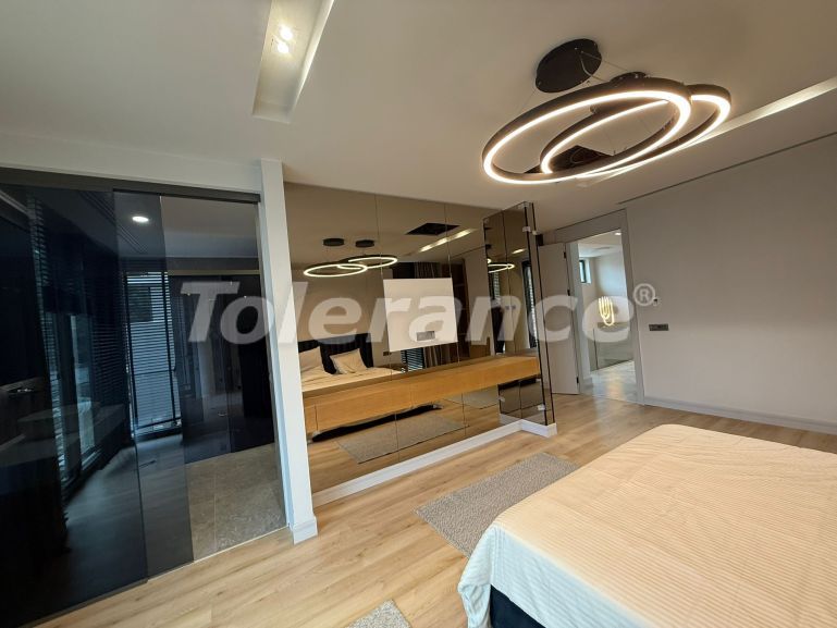 Вилла или дом в Дошемеалты, Анталия с бассейном: купить недвижимость в Турции - 135815