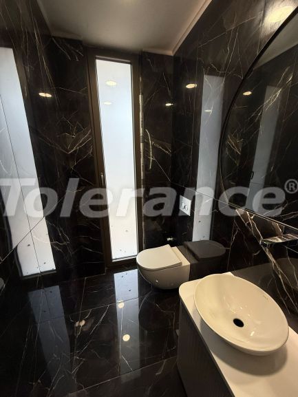 Вилла или дом в Дошемеалты, Анталия с бассейном: купить недвижимость в Турции - 135826