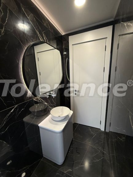 Вилла или дом в Дошемеалты, Анталия с бассейном: купить недвижимость в Турции - 135827