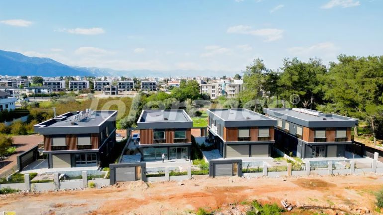 Вилла или дом от застройщика в Дошемеалты, Анталия с бассейном: купить недвижимость в Турции - 139292