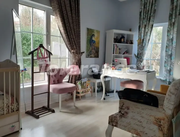 Вилла или дом в Дошемеалты, Анталия с бассейном: купить недвижимость в Турции - 23886