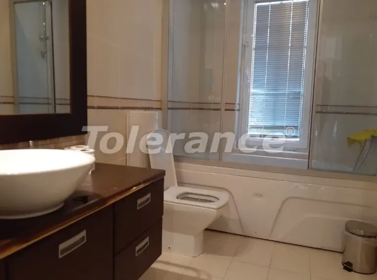 Вилла или дом в Дошемеалты, Анталия с бассейном: купить недвижимость в Турции - 23892