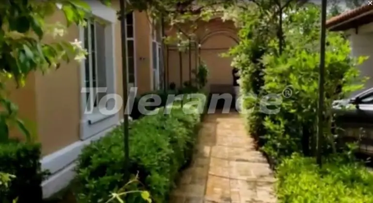 Вилла или дом в Дошемеалты, Анталия с бассейном: купить недвижимость в Турции - 27349