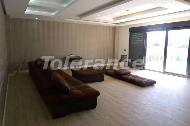 Вилла или дом в Дошемеалты, Анталия с бассейном: купить недвижимость в Турции - 30228