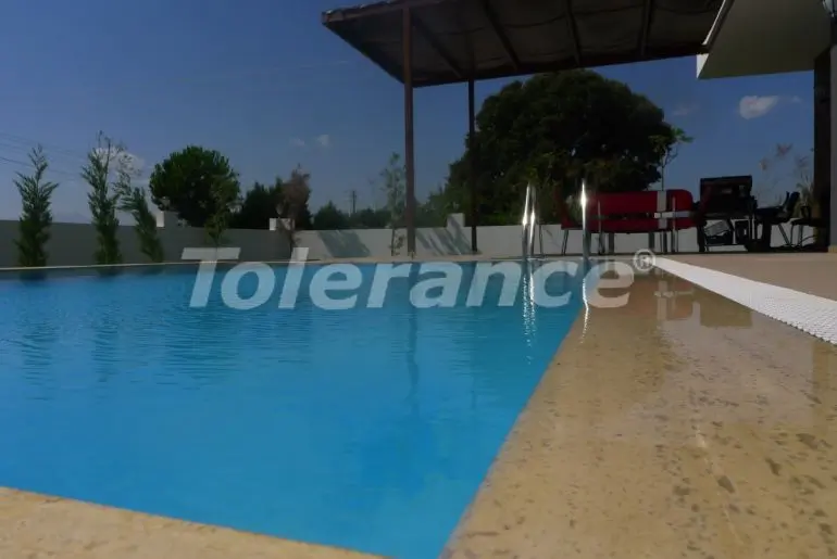 Вилла или дом в Дошемеалты, Анталия с бассейном: купить недвижимость в Турции - 30230