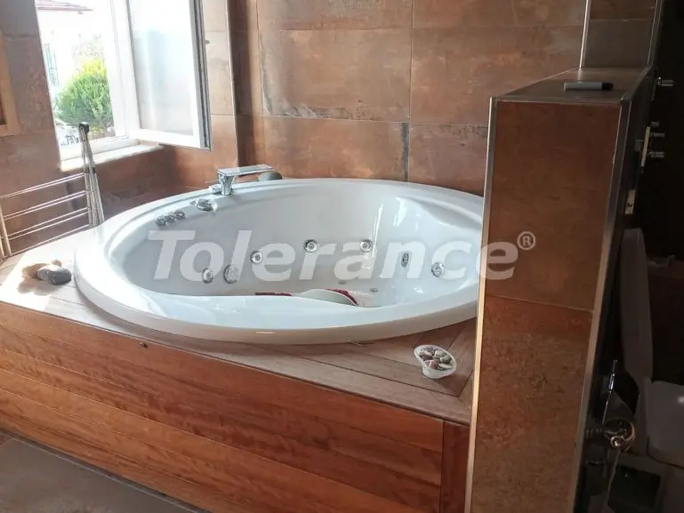 Вилла или дом в Дошемеалты, Анталия с бассейном: купить недвижимость в Турции - 33127