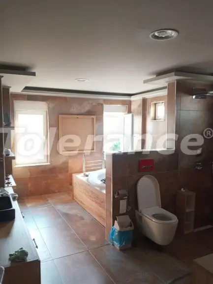 Вилла или дом в Дошемеалты, Анталия с бассейном: купить недвижимость в Турции - 33130