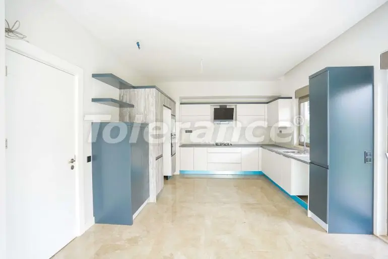 Вилла или дом в Дошемеалты, Анталия с бассейном: купить недвижимость в Турции - 33666