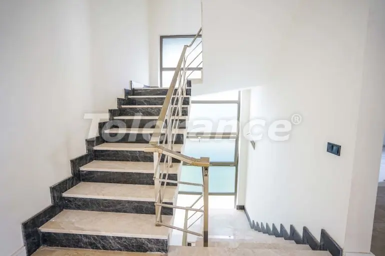 Вилла или дом в Дошемеалты, Анталия с бассейном: купить недвижимость в Турции - 33685