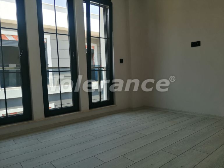 Вилла или дом в Дошемеалты, Анталия с бассейном: купить недвижимость в Турции - 42373