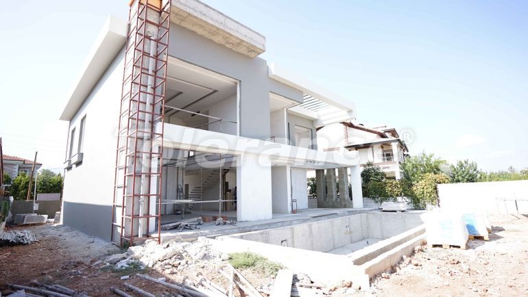 Вилла или дом в Дошемеалты, Анталия с бассейном: купить недвижимость в Турции - 43296