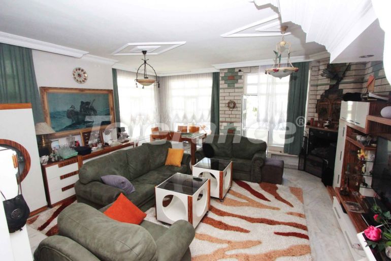 Вилла или дом в Дошемеалты, Анталия с бассейном: купить недвижимость в Турции - 43689