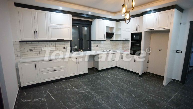 Вилла или дом в Дошемеалты, Анталия с бассейном: купить недвижимость в Турции - 43742