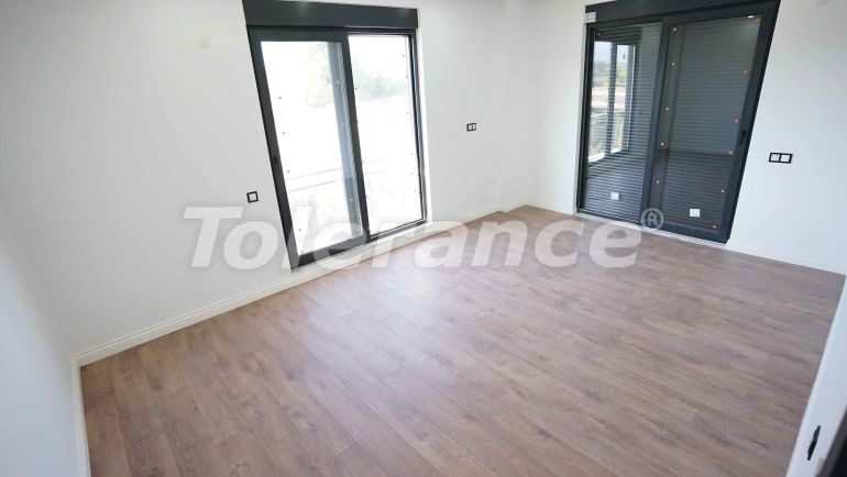 Вилла или дом в Дошемеалты, Анталия с бассейном: купить недвижимость в Турции - 43779