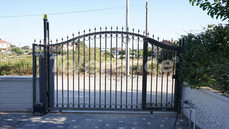 Вилла или дом в Дошемеалты, Анталия с бассейном: купить недвижимость в Турции - 43802