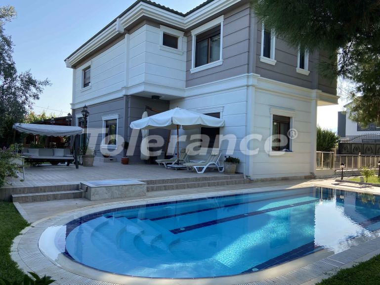 Вилла или дом в Дошемеалты, Анталия с бассейном: купить недвижимость в Турции - 44305