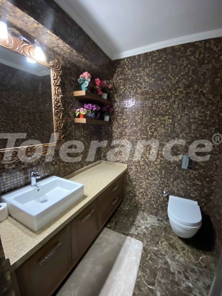 Вилла или дом в Дошемеалты, Анталия с бассейном: купить недвижимость в Турции - 44314