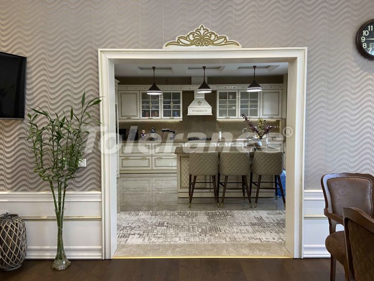 Вилла или дом в Дошемеалты, Анталия с бассейном: купить недвижимость в Турции - 44335