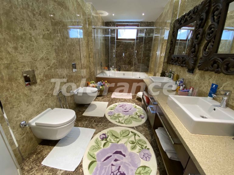 Вилла или дом в Дошемеалты, Анталия с бассейном: купить недвижимость в Турции - 44356