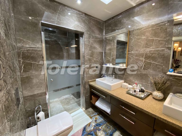 Вилла или дом в Дошемеалты, Анталия с бассейном: купить недвижимость в Турции - 44363