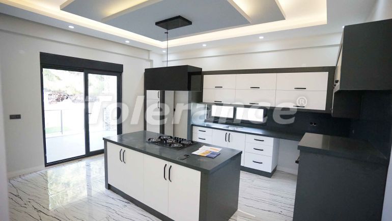 Вилла или дом в Дошемеалты, Анталия: купить недвижимость в Турции - 44465