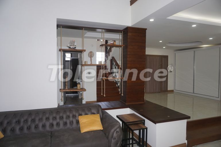 Вилла или дом в Дошемеалты, Анталия с бассейном: купить недвижимость в Турции - 51824