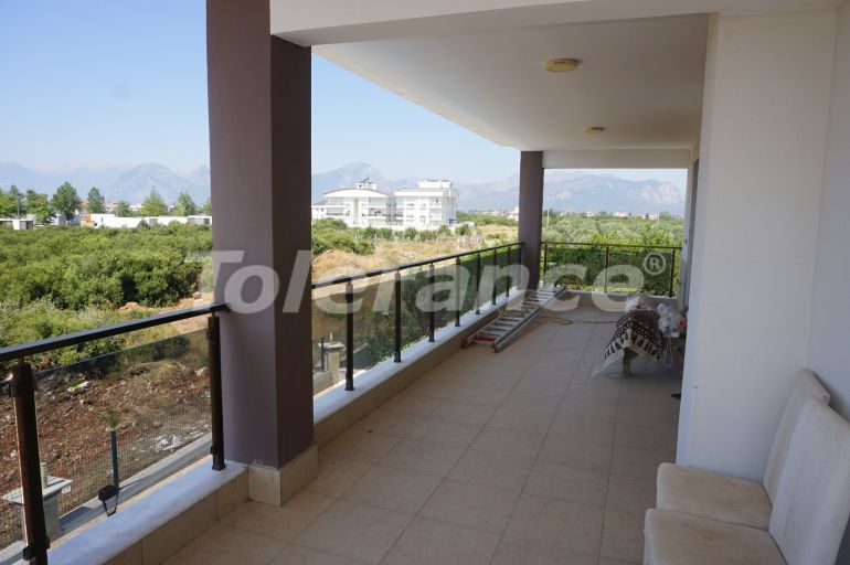 Вилла или дом в Дошемеалты, Анталия с бассейном: купить недвижимость в Турции - 51835