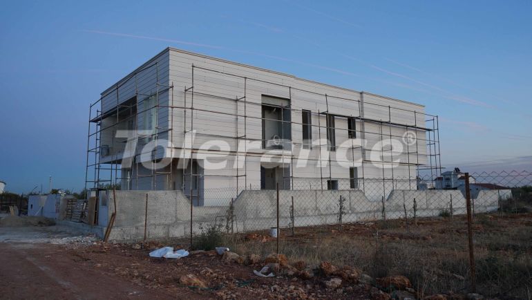 Вилла или дом от застройщика в Дошемеалты, Анталия с бассейном: купить недвижимость в Турции - 51964