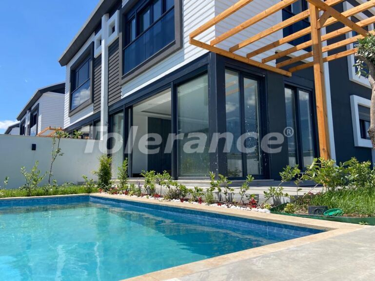 Вилла или дом от застройщика в Дошемеалты, Анталия с бассейном: купить недвижимость в Турции - 56036