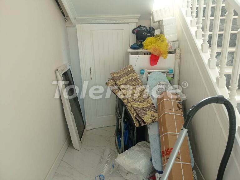 Вилла или дом в Дошемеалты, Анталия с бассейном: купить недвижимость в Турции - 56427