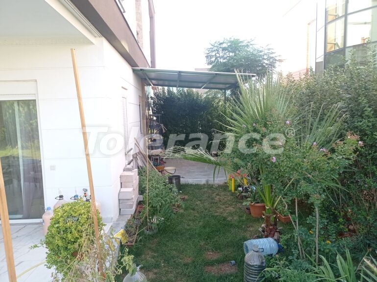 Вилла или дом в Дошемеалты, Анталия с бассейном: купить недвижимость в Турции - 56430