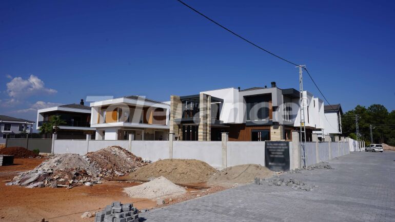 Вилла или дом от застройщика в Дошемеалты, Анталия с бассейном: купить недвижимость в Турции - 57609