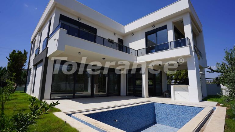 Вилла или дом в Дошемеалты, Анталия с бассейном: купить недвижимость в Турции - 57790