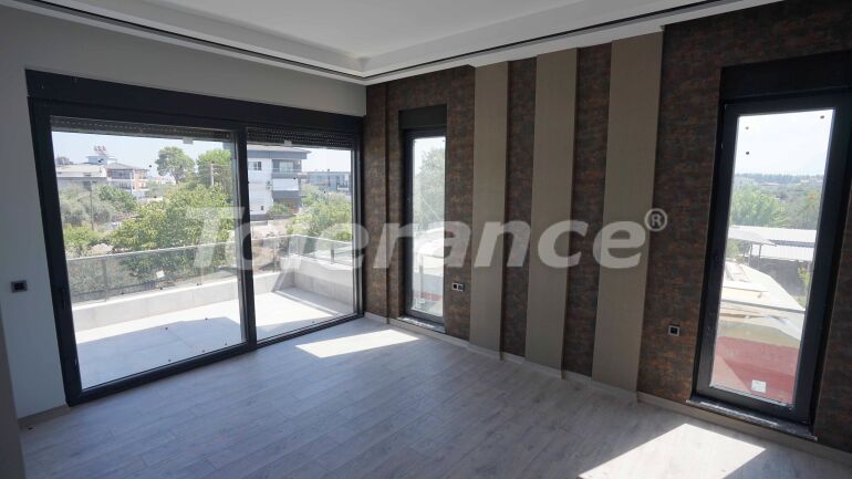 Вилла или дом в Дошемеалты, Анталия с бассейном: купить недвижимость в Турции - 57812