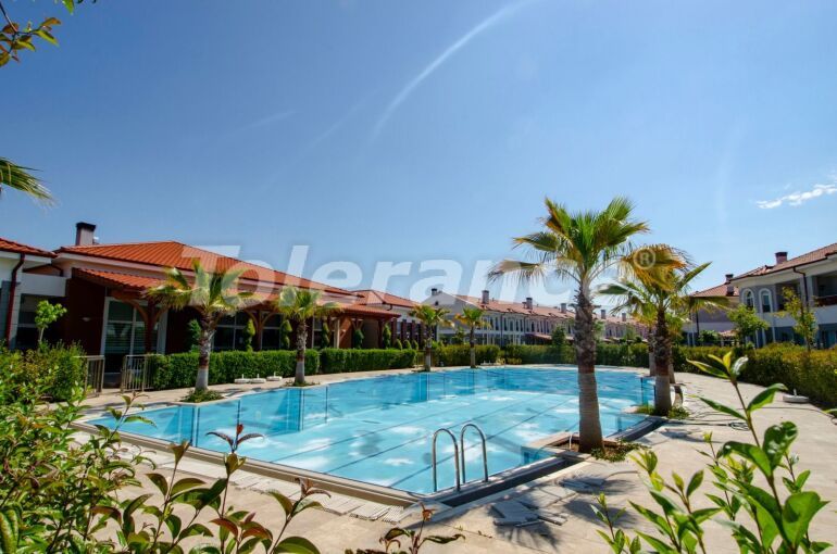 Вилла или дом в Дошемеалты, Анталия с бассейном: купить недвижимость в Турции - 58880